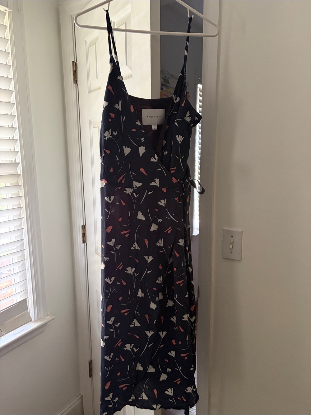 AMOUR VERT Navy Floral Wrap Maxi Dress with Coral & White Accents Size M